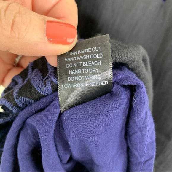 Skies Are Blue Navy Lace Tank Top Sz S - Picture 11 of 11